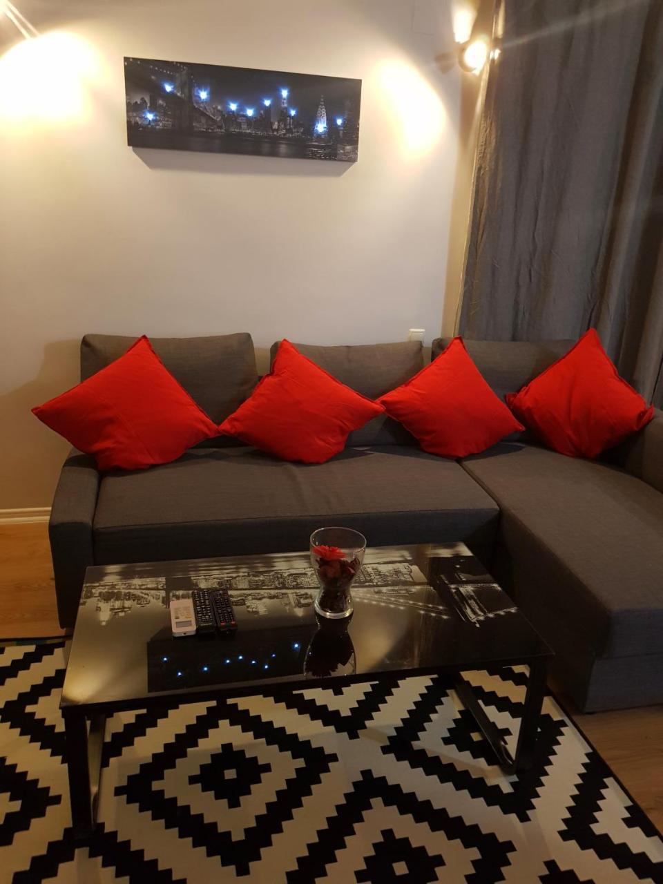 Modern Apartment With Pool In North Bucharest Cretuleasca Dış mekan fotoğraf