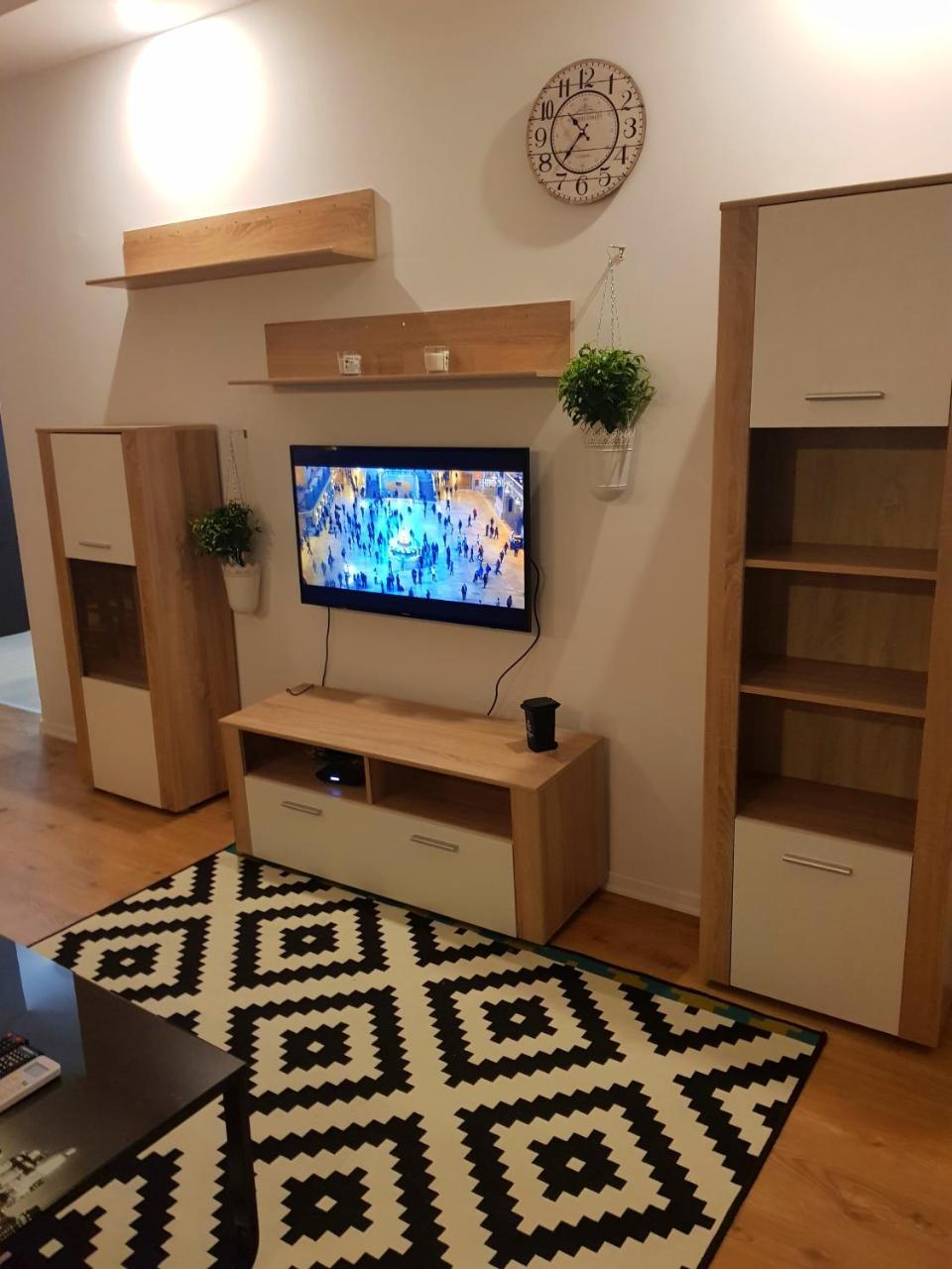 Modern Apartment With Pool In North Bucharest Cretuleasca Dış mekan fotoğraf