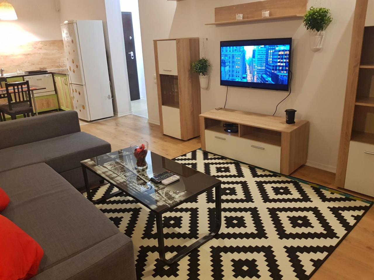 Modern Apartment With Pool In North Bucharest Cretuleasca Dış mekan fotoğraf